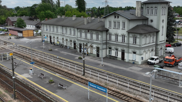 Kolejowa rewolucja w Łódzkiem. Nowe dworce w Tomaszowie, Opocznie i... pociąg nad Adriatyk!
