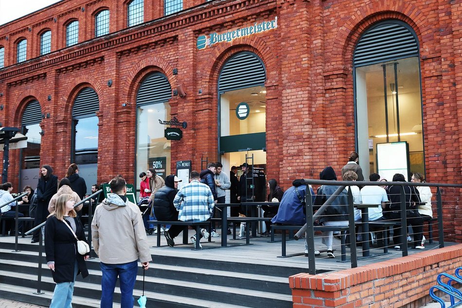 Łódź. Nowe sklepy i restauracje w Manufakturze w Łodzi. Berlińskie burgery, stylowe buty, mangi i więcej