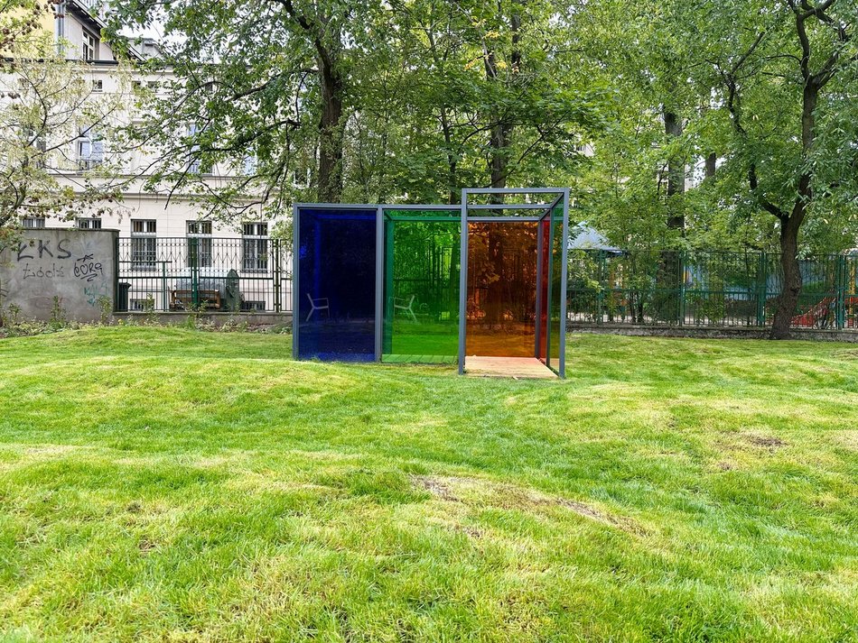 Łódź, pasaż Rynkowskiej, kolorowy domek