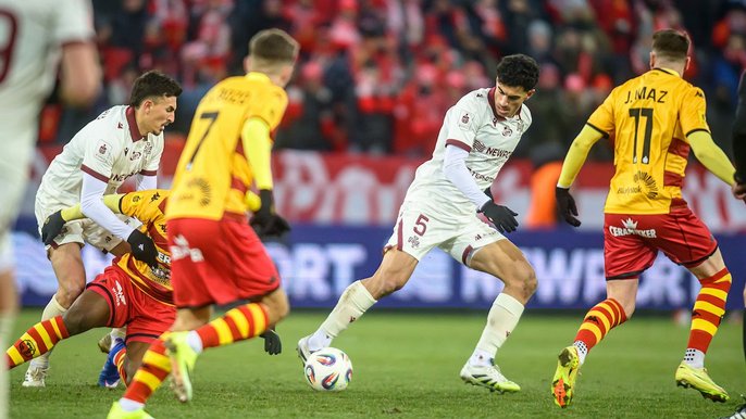 Mroźny falstart. Widzew Łódź przegrał z Jagiellonią Białystok