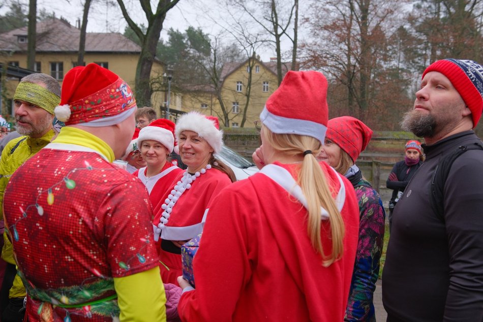 Xmas Run 2025 w Łagiewnikach w Łodzi. Odszukaj się w galerii