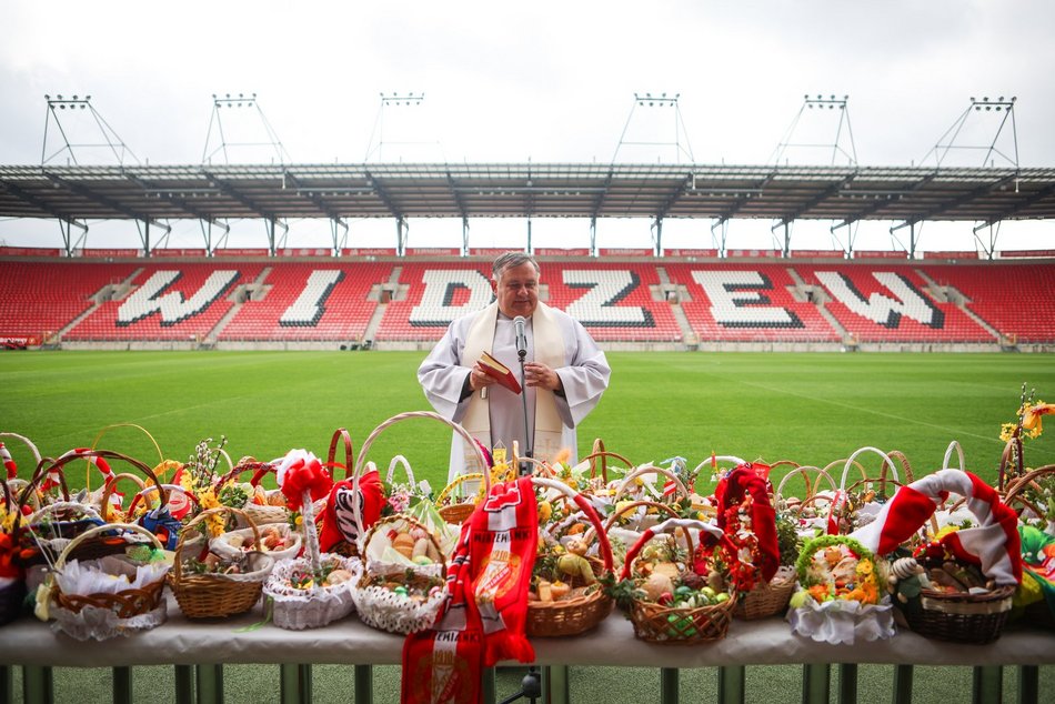 Łódź. Święcenie pokarmów w Sercu Łodzi. To już tradycja kibiców Widzewa Łódź