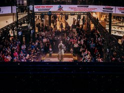 Łódź. Manufaktura Fashion Week w Łodzi. Kolekcja Jarosława Ewerta, koncert Andrzeja Piasecznego i więcej