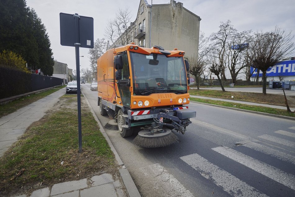 Wielkie sprzątanie Łodzi trwa. Gdzie zobaczymy ekipy porządkowe? [RAPORT]