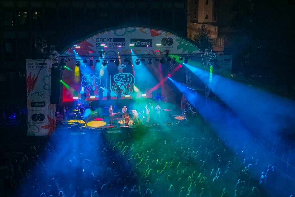 Great September 2025 w Łodzi ogłasza darmową scenę główną w pasażu Schillera