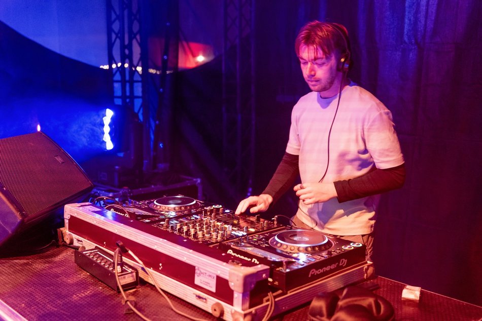 Klubowa Noc Świętojańska w Aquaparku Fala