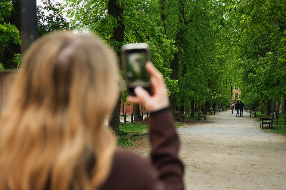 Łódź. Czas płynie powoli na Księżym Młynie w Łodzi. Zobacz, jak Łodzianie spędzają czas wolny