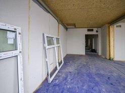 Łódź. Szkoła Podstawowa nr 169 na Złotnie w Łodzi w trakcie przebudowy. Imponujące tempo prac