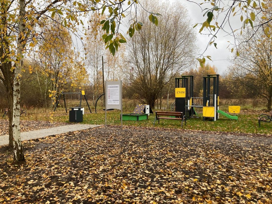 Nowy plac zabaw na Janowie gotowy. Powstał we współpracy z InPostem