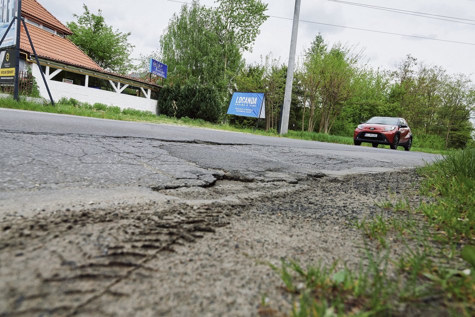 Widok na ulicę Rąbieńską przed remontem