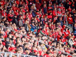 Łódź. Kibice na meczu Widzewa Łódź z Rakowem Częstochowa