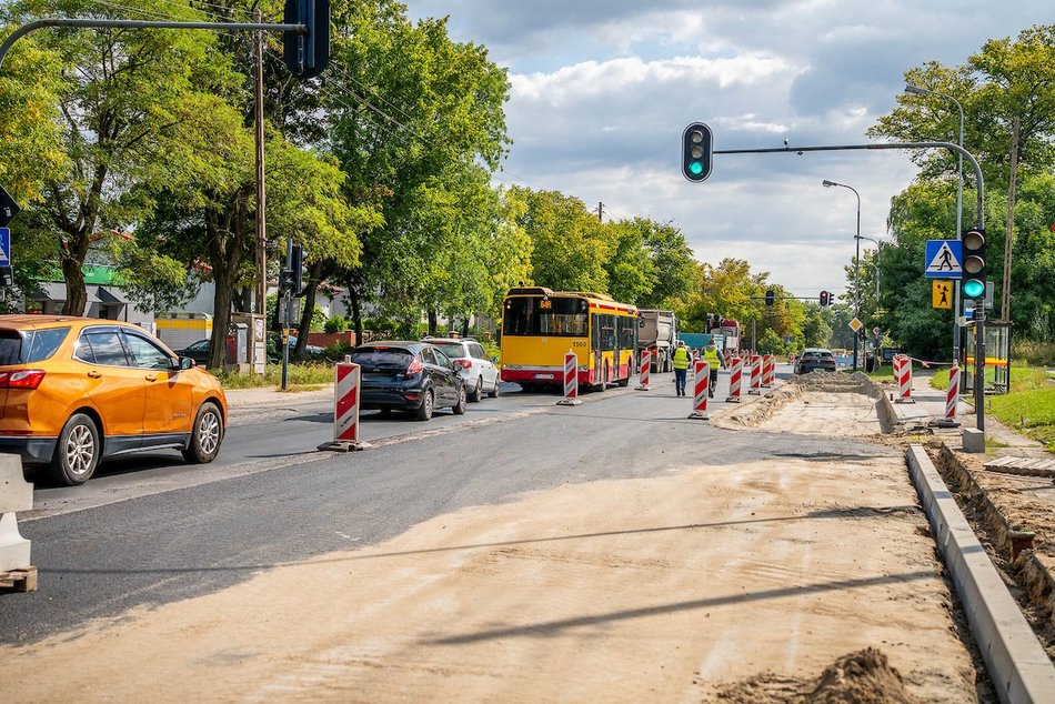 Remont Brzezińskiej w Łodzi. Jak idą prace na drodze do Nowosolnej?