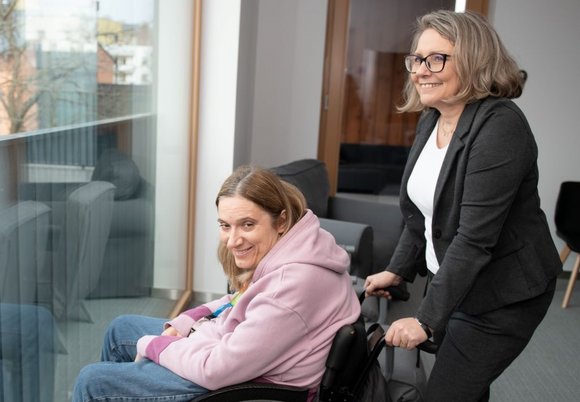 Program „Asystent osobisty osoby niepełnosprawnej” 2023. MOPS Łódź przyjmuje wnioski