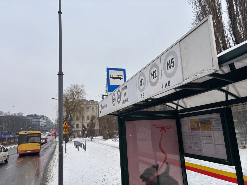 Nowe przystanki MPK Łódź przy Manufakturze. Zmieszczą się dwa autobusy!