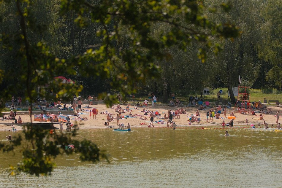 Łódź. Arturówek w pełnym słońcu. Idealny czas na plażowanie!