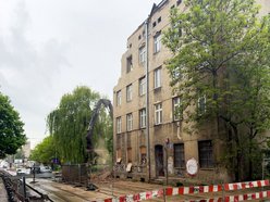 Łódź. Remont Franciszkańskiej w Łodzi. Wyburzają kamienicę, by poszerzyć ulicę!