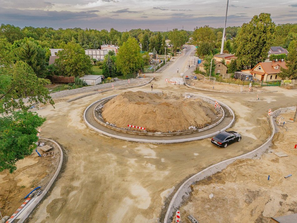 Wielki remont Szczecińskiej w Łodzi. Widać już rondo przy Rąbieńskiej