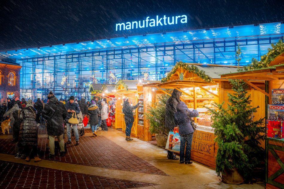 Tłumy w Manufakturze! Jarmark, lodowisko i choinka