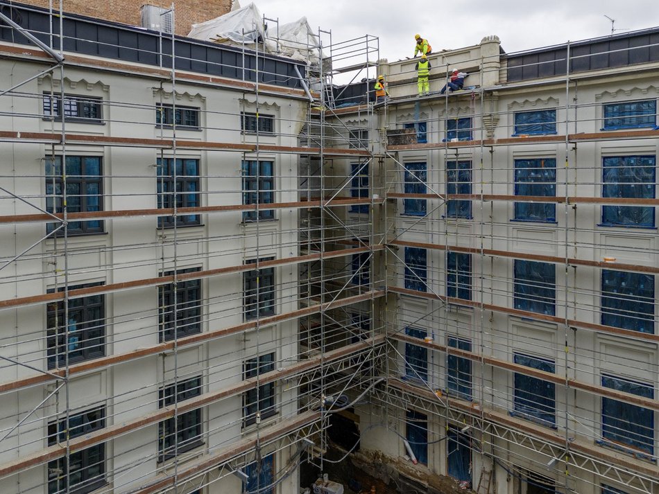 Remont fabryk pasaż Schillera ulica Sienkiewicza plac budowy