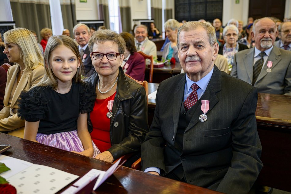 Łódź. Medale za długoletnie pożycie małżeńskie. To się nazywa wielka miłość!