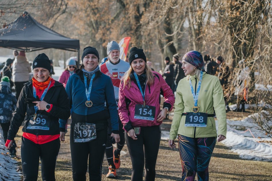 Botaniczna Piątka w Ogrodzie Botanicznym w Łodzi. Galeria z mroźnego biegu