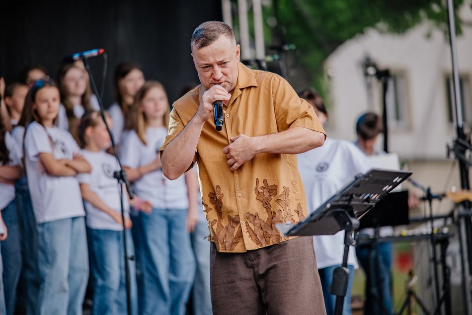 Łódź. Czesław Mozil na Miejskim Dniu Dziecka w Łodzi