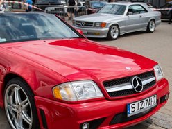 Łódź. Zlot Mercedesów w Ogrodach Geyera w Łodzi. Nie lada gratka dla fanów motoryzacji