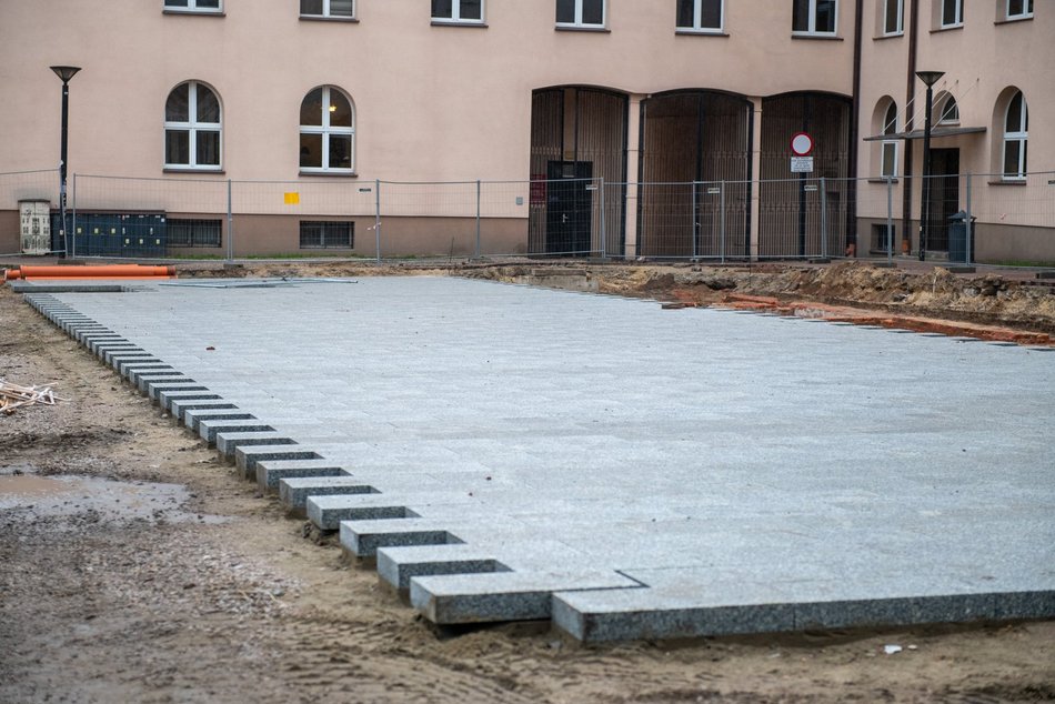 Remont pasażu Schillera