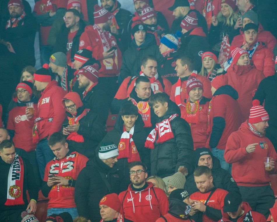 Kibice na meczu Widzewa Łódź z Pogonią Szczecin