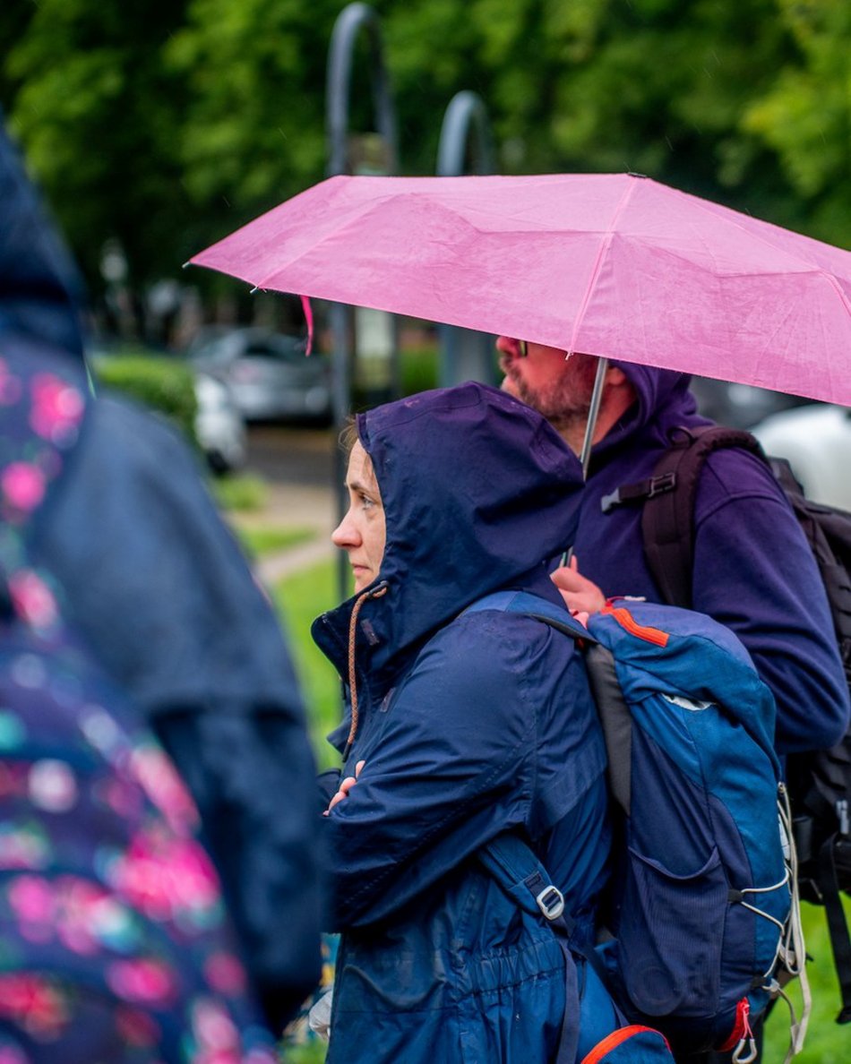 Łódź. Żadna wyprawa im nie straszna! Śmiałkowie wyruszyli na nocny spacer po Łodzi