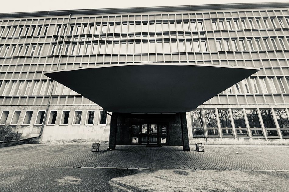 Łódź. Kultowy budynek BUŁ-y do remontu. Uniwersytet Łódzki ogłasza gigantyczną przebudowę