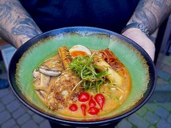 [Translate to Ukraiński:] Ramen w restauracji House of Sushi