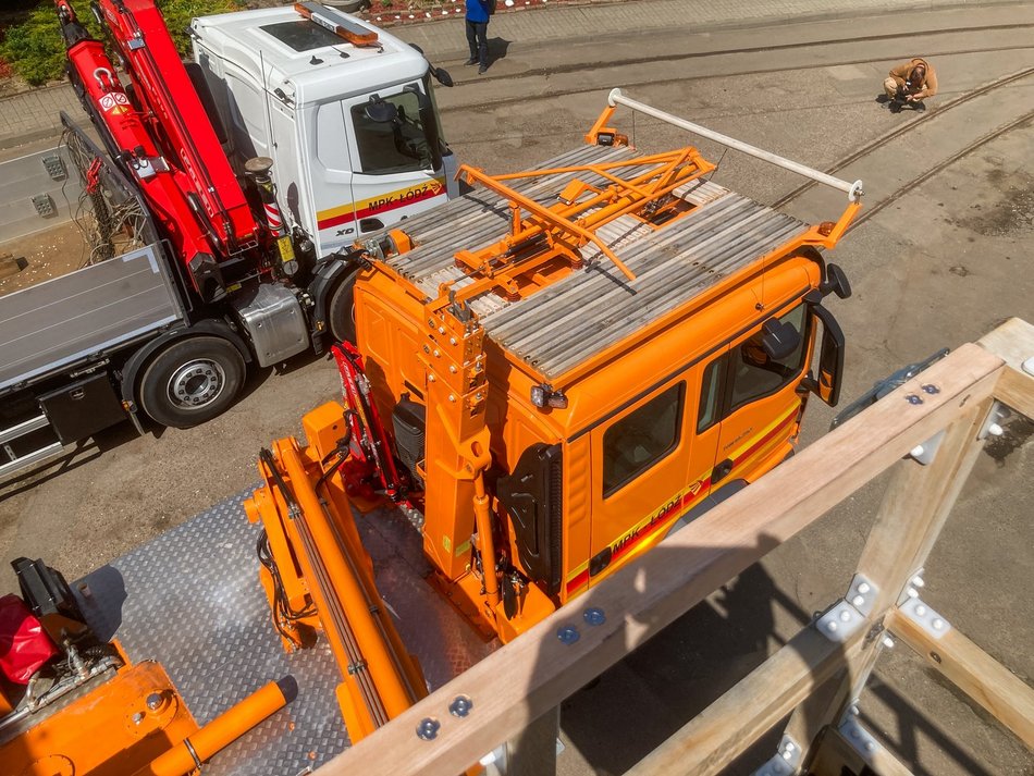 Łódź. MPK Łódź ma nowy wóz wieżowy. Usprawni naprawy sieci trakcyjnych