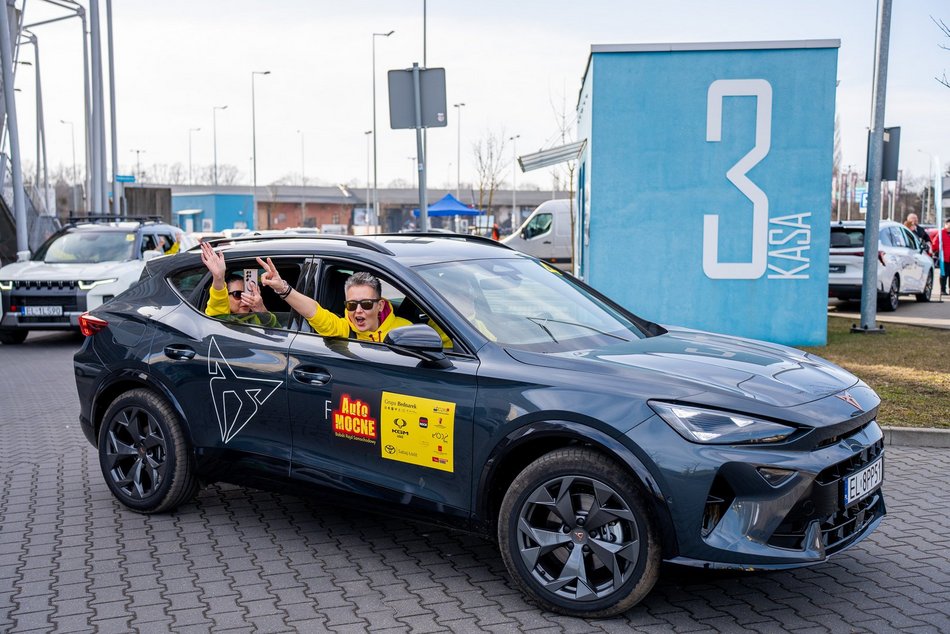Łódź. Piknik AutoMocne przy Moto Arenie w Łodzi. Masa atrakcji dla każdego na Dzień Kobiet