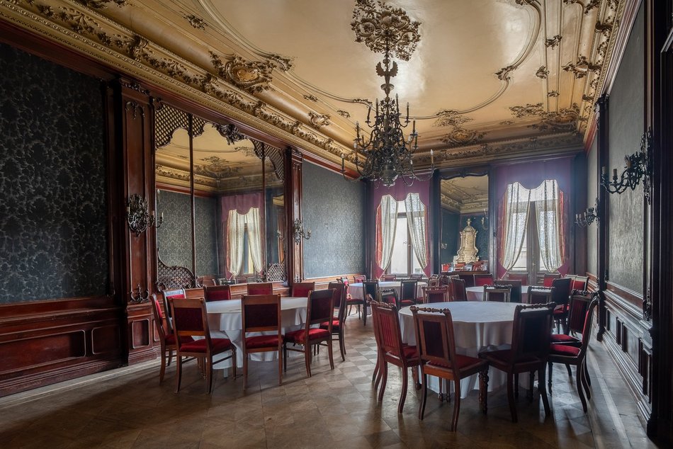 Łódź. Siódemki przy Piotrkowskiej do wynajęcia. Nowa restauracja w słynnej kamienicy? Niekoniecznie!