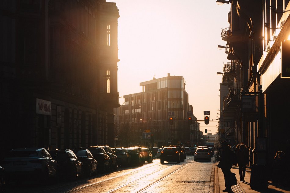 Łódź. New Iron w Łodzi o zachodzie słońca. Widok zapiera dech w piersiach!