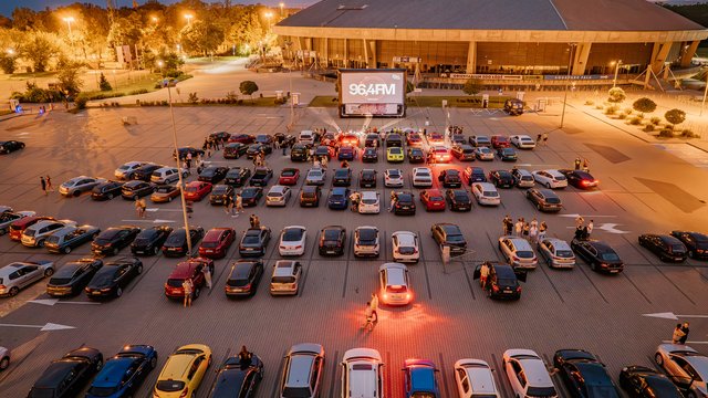 Motopolówka w Atlas Arenie. Parking wypełniły auta i łodzianie [ZDJĘCIA]