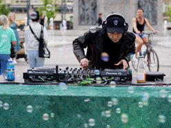 Łódź. Muzyczny plener na placu Wolności w Łodzi. Spora dawka muzyki elektronicznej