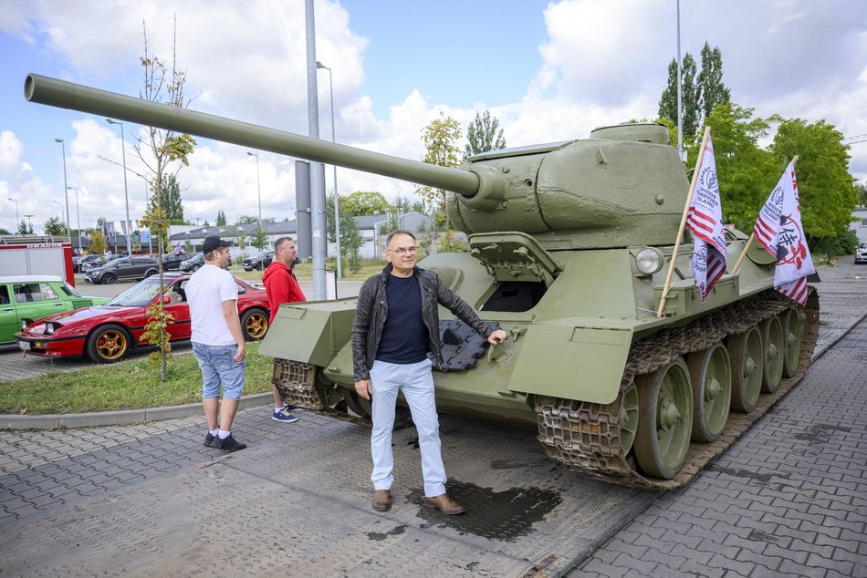 Ale auta pod Atlas Areną w Łodzi. Europejski zlot aut sportowych