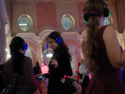 Łódź. Silent disco w Muzeum Miasta Łodzi. Wielkie świętowanie w Pałacu Poznańskich!