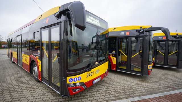 Nowe autobusy MPK Łódź wyjechały na trasy. Nowoczesne hybrydy zastąpią stare pojazdy