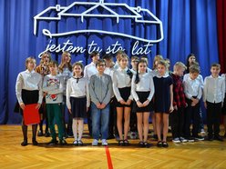 Łódź. Jubileusz w Szkole Podstawowej nr 42 w Łodzi. Huczne obchody z okazji 100-lecia