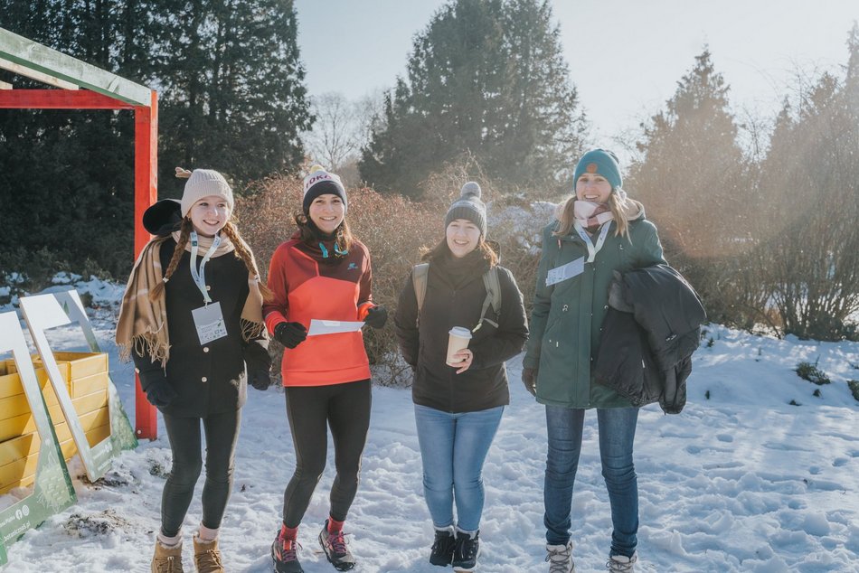 Botaniczna Piątka w Ogrodzie Botanicznym w Łodzi. Galeria z mroźnego biegu