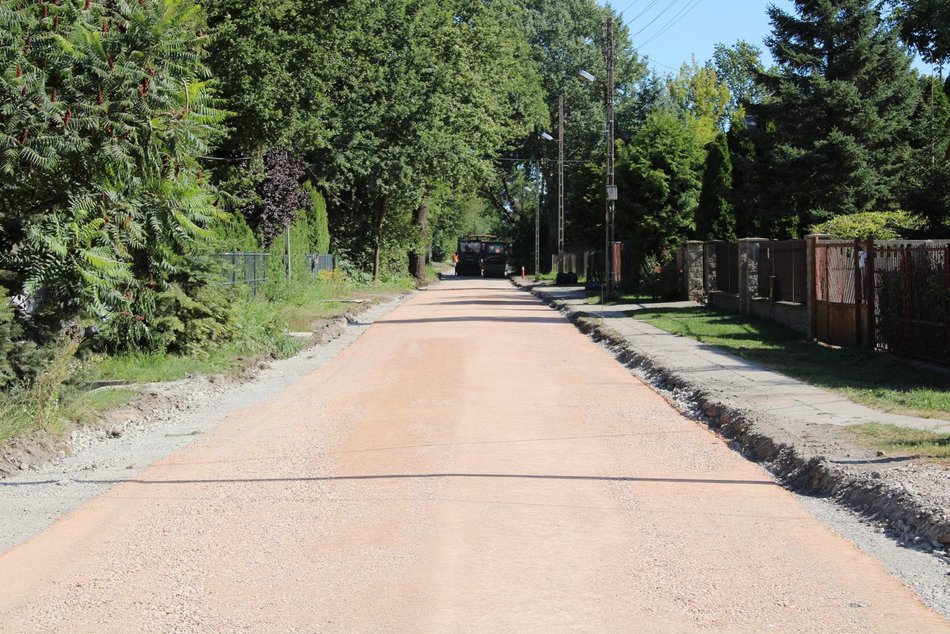 Łódź. Remont ul. Hektarowej w Łodzi