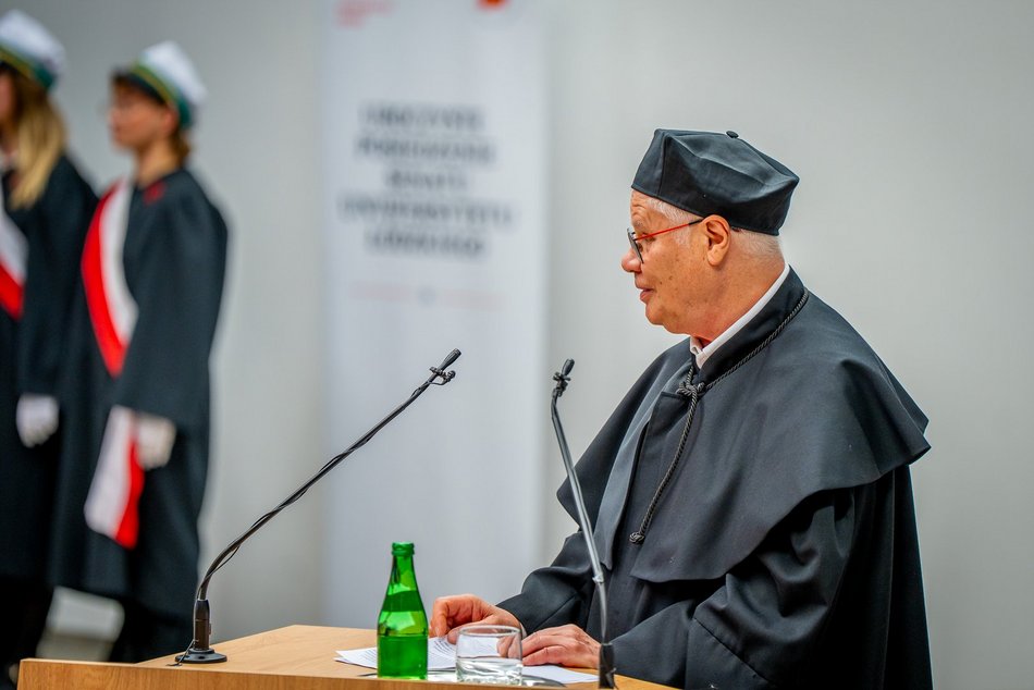 Łódź. Profesor Jerzy Hausner z tytułem doktora honoris causa Uniwersytetu Łódzkiego