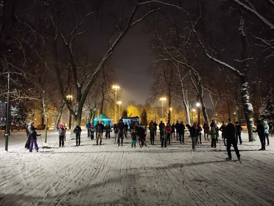 Łódź. Narciarskie biegówki w Parku na Zdrowiu w Łodzi. Nie wahaj się i przyjdź!