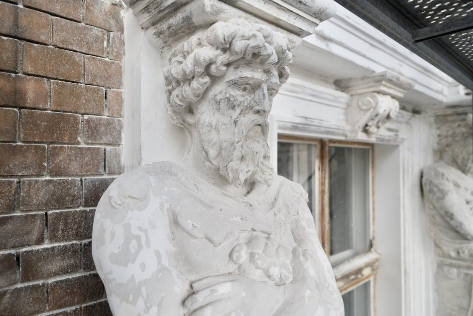 Łódź. Nowe życie kamienicy przy Nawrot w Łodzi. Stary budynek będzie dumą Śródmieścia