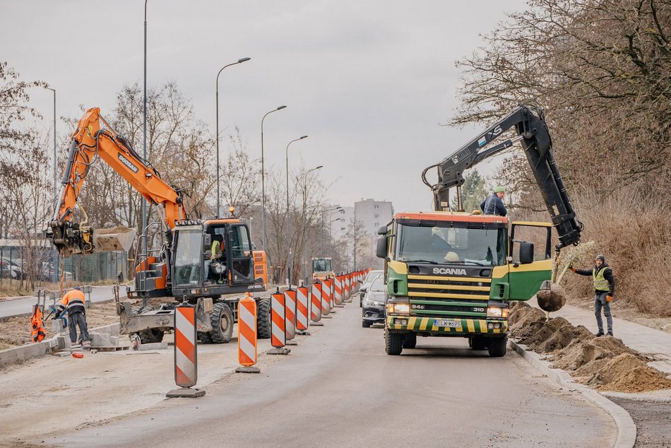Łódź. Remont Szparagowej i Wersalskiej w Łodzi. Kiedy będą gotowe?