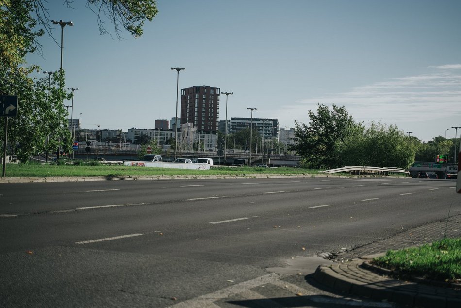 Łódź. Trasa W-Z w Łodzi - w tym miejscu pojawią się nowe drzewa