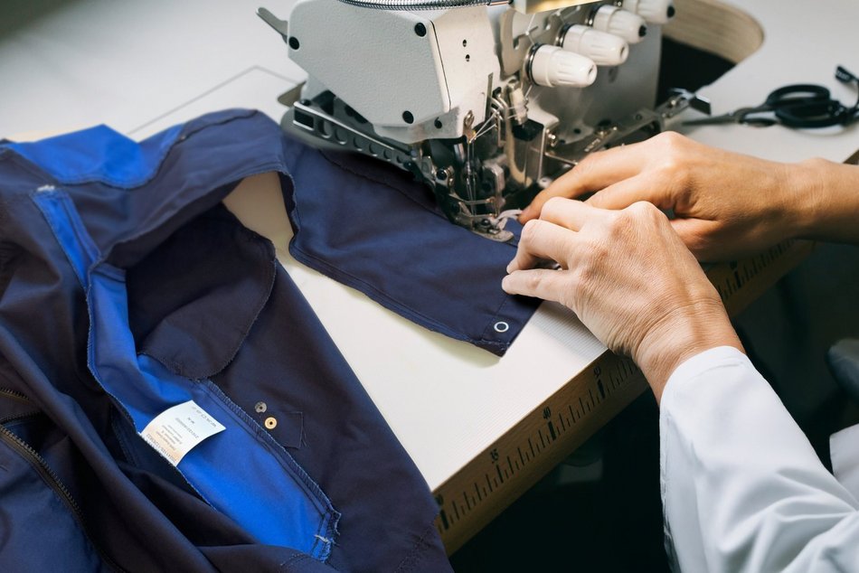 Łódź. Lider wynajmu odzieży roboczej działa w Łodzi. Jakie korzyści daje to miastu i firmom?